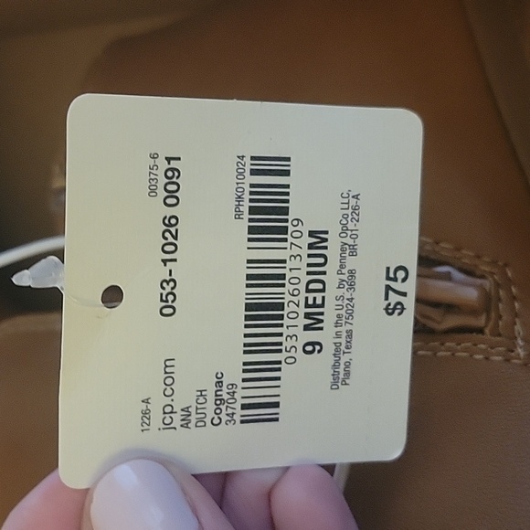 a.n.a Ankle Boots - Picture 2 of 2